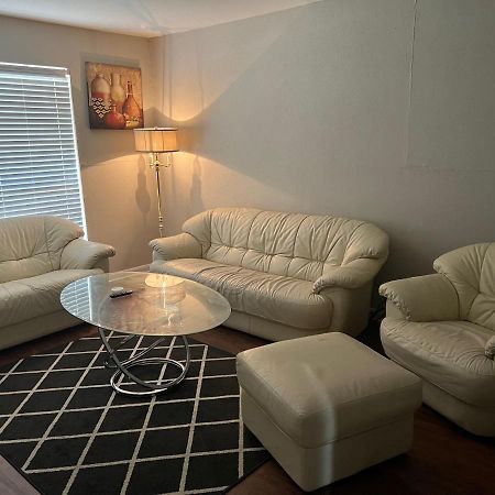 Lovely 1-Bedroom Townhome With Nice Amenities 휴스턴 외부 사진
